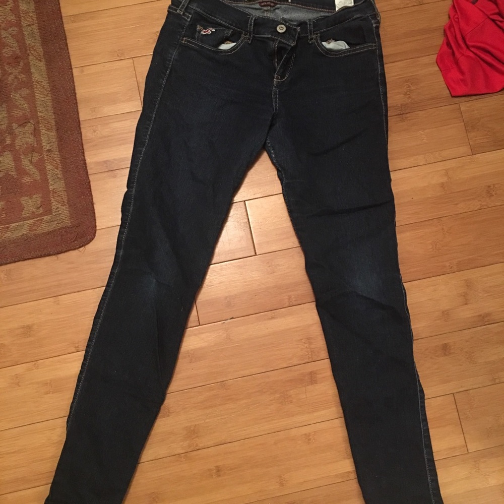 Women’s size 6 Hollister Jeans
